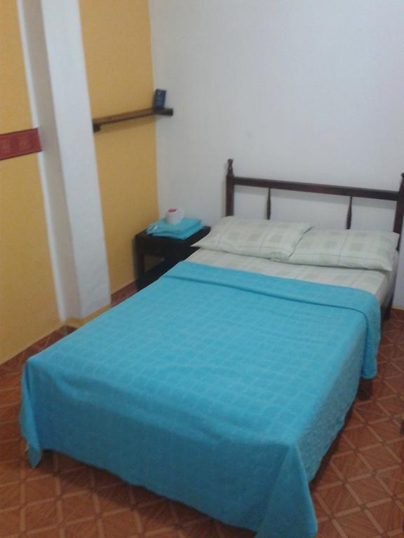 Hospederia Casa Familiar Hotell Santa Marta  Rum bild