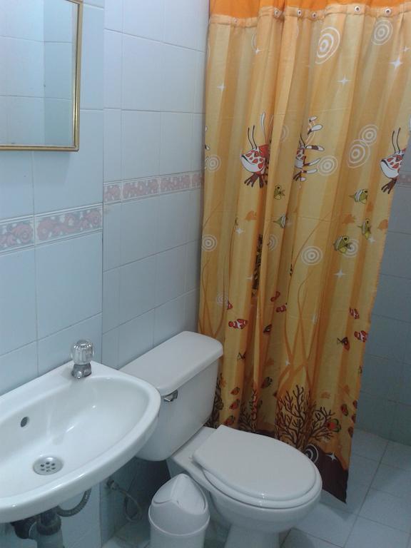 Hospederia Casa Familiar Hotell Santa Marta  Rum bild
