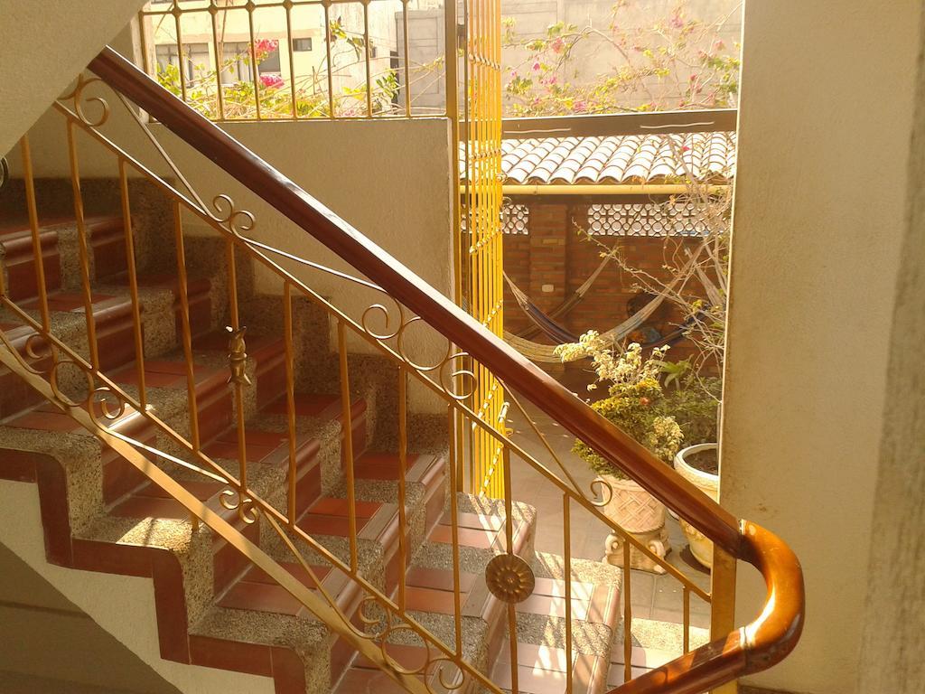 Hospederia Casa Familiar Hotell Santa Marta  Exteriör bild