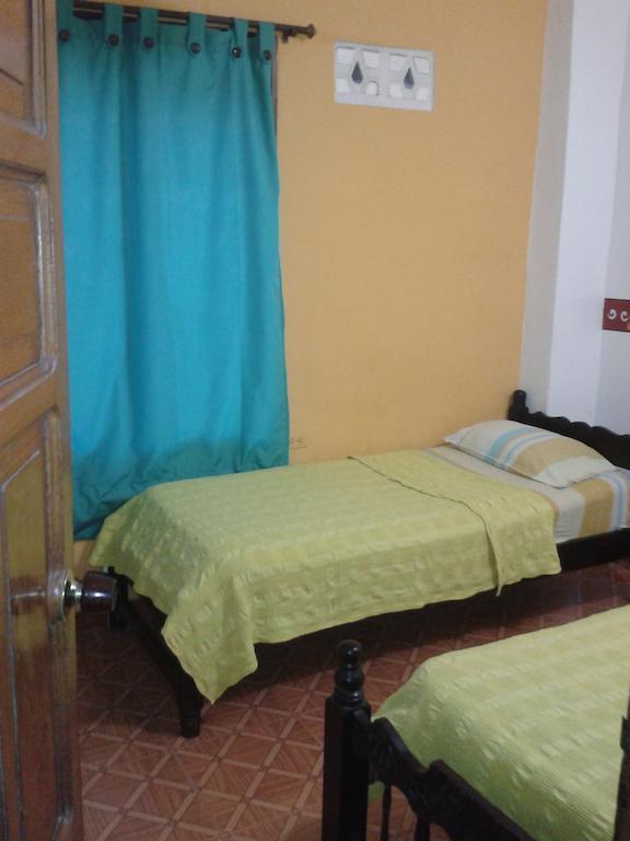 Hospederia Casa Familiar Hotell Santa Marta  Exteriör bild